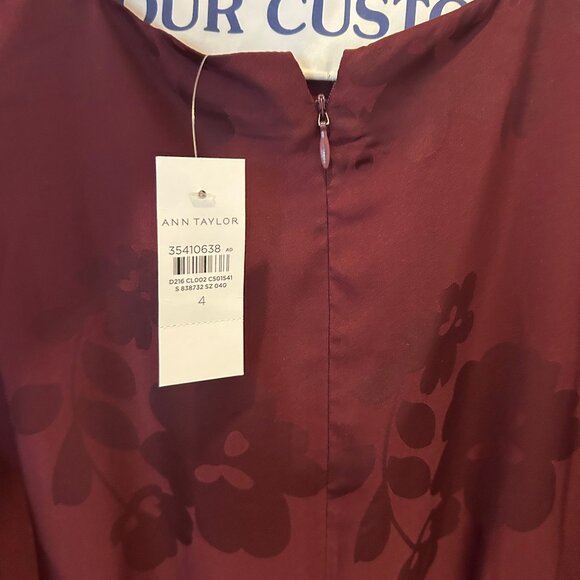 NWT Ann Taylor Floral Jacquard Flutter Sleeve Flare Dress - Picture 2 of 3